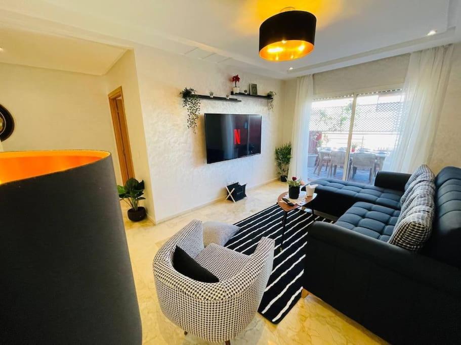 A 2 Minutes De Casa Finance City, Avec 2