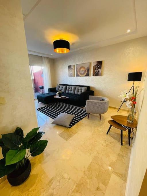 A 2 Minutes De Casa Finance City, Avec 2 *